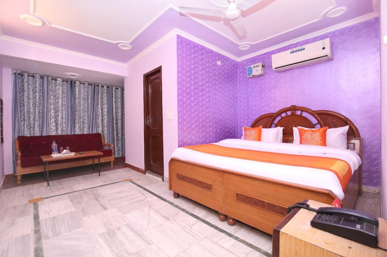 Super Hotel O Rajesh Palace Chandigarh Bagian luar foto
