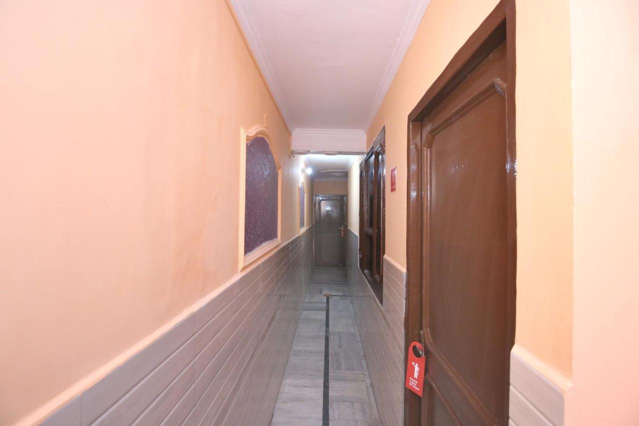Super Hotel O Rajesh Palace Chandigarh Bagian luar foto