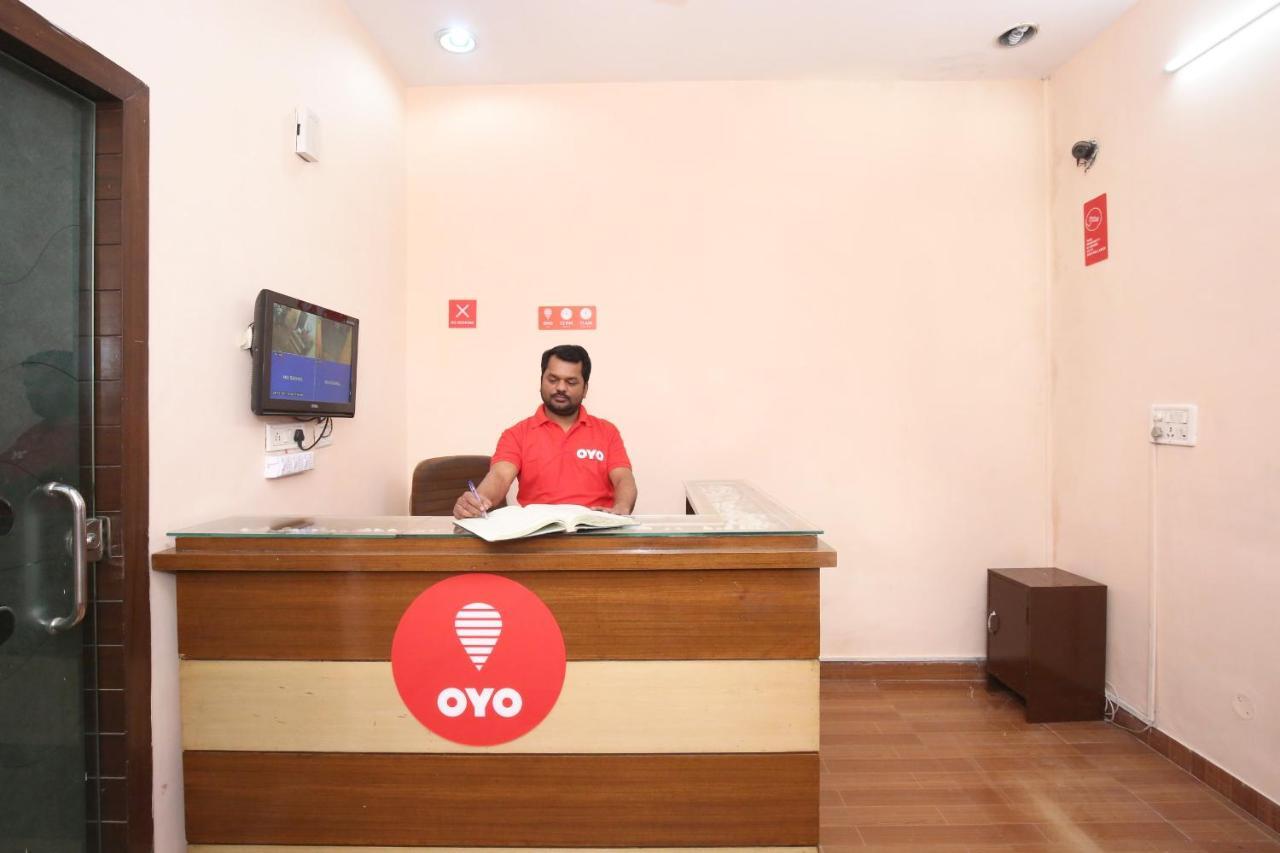 Super Hotel O Rajesh Palace Chandigarh Bagian luar foto