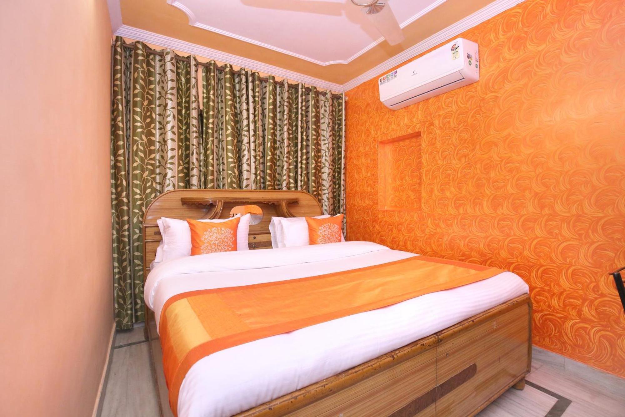Super Hotel O Rajesh Palace Chandigarh Bagian luar foto